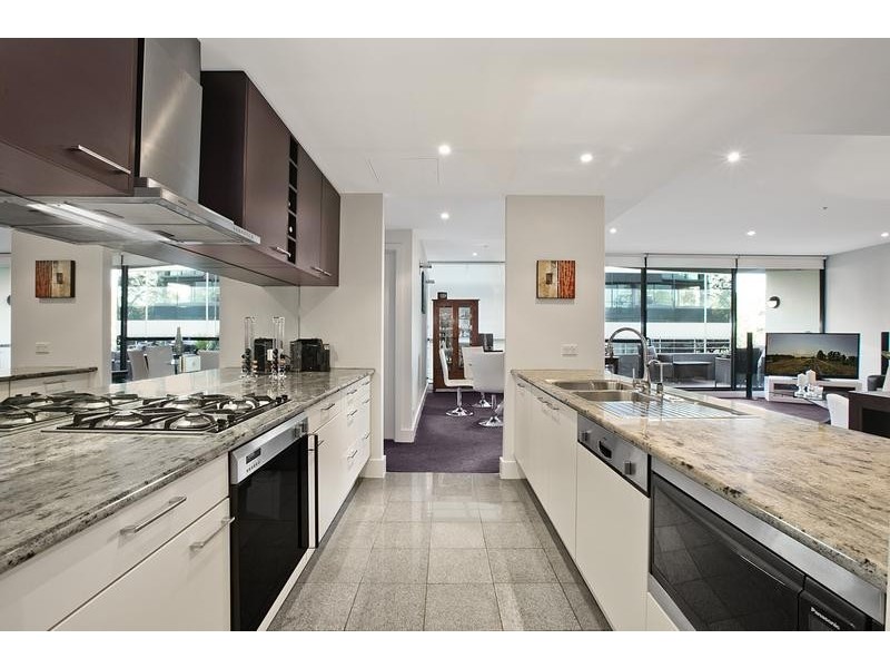 204/19 Queens Road, Melbourne VIC 3004