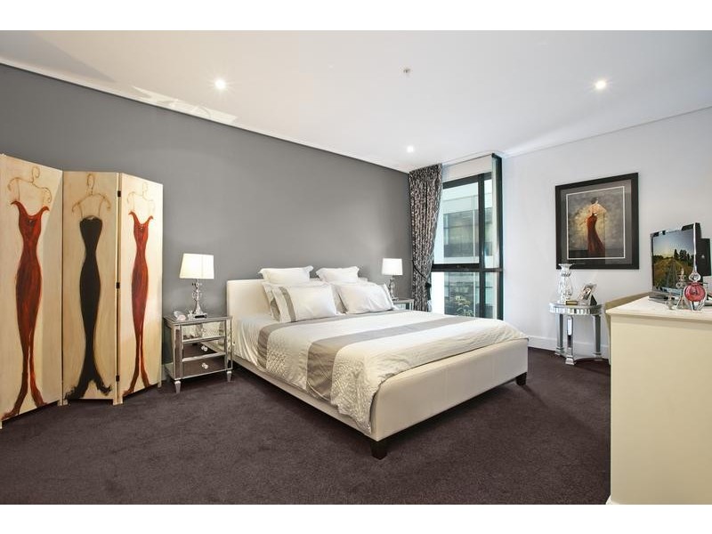 204/19 Queens Road, Melbourne VIC 3004