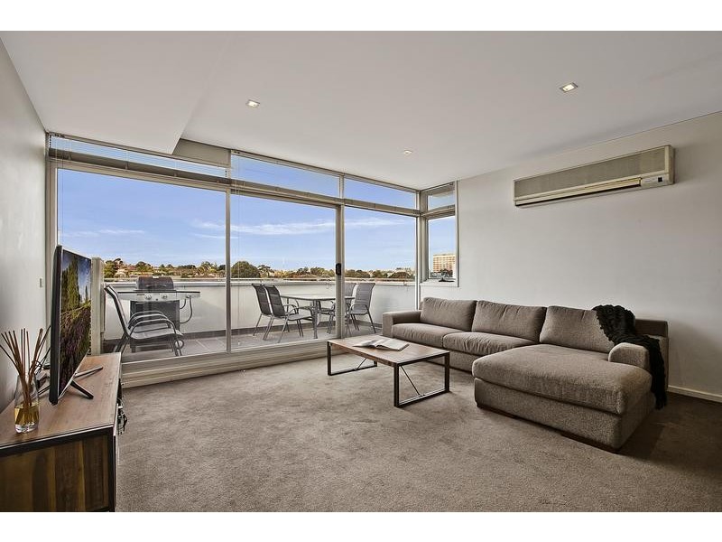 304/92 Kinkora Road, Hawthorn VIC 3122