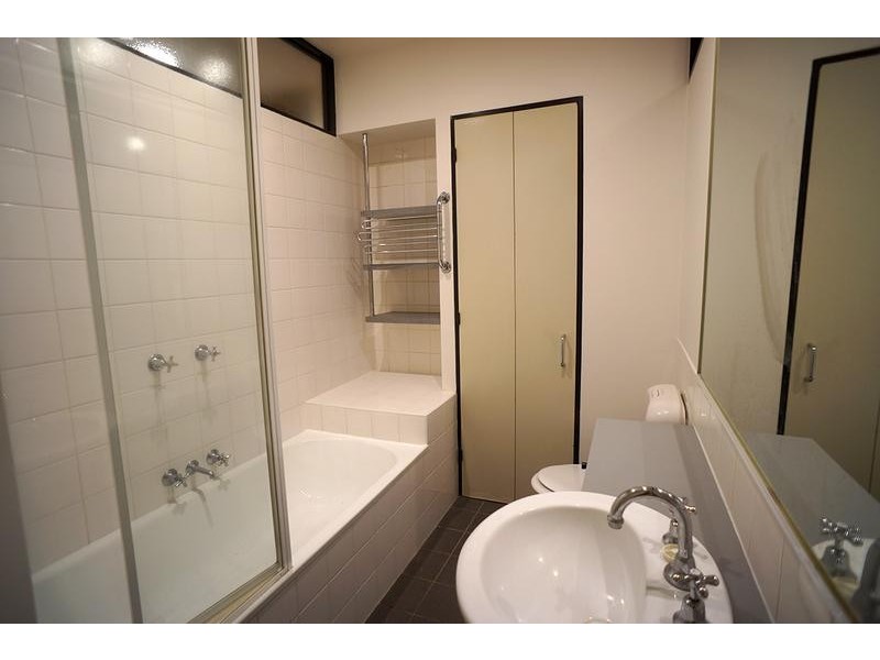 5A/237 Flinders Lane, Melbourne VIC 3000