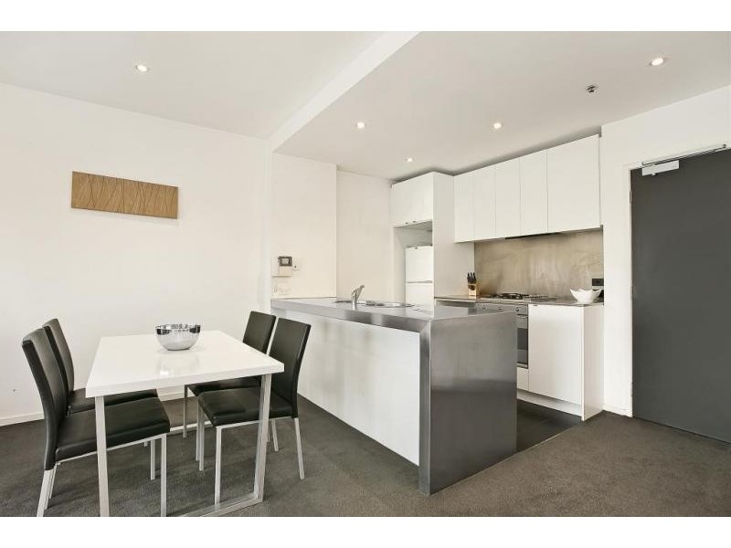 1004/620 Collins Street, Melbourne VIC 3000
