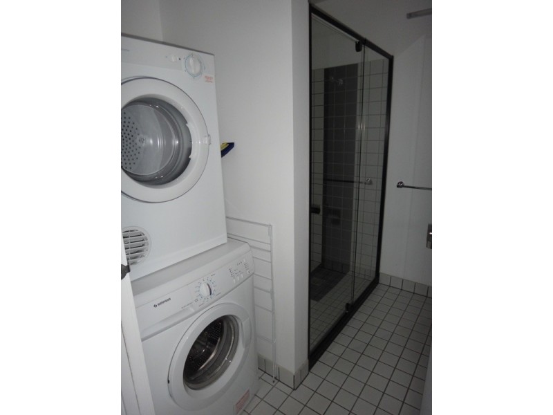 2106/31 ABeckett Street, Melbourne VIC 3000