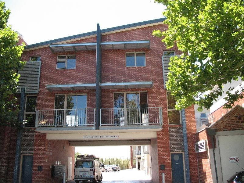 10/84 Trenerry Crescent, Abbotsford VIC 3067