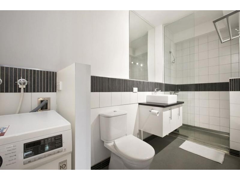 1415/325 Collins Street, Melbourne VIC 3000