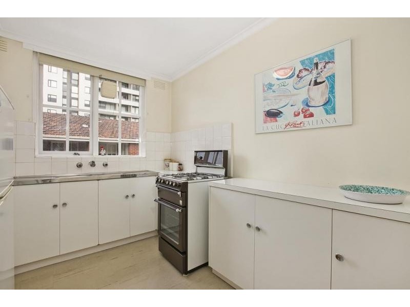 10/27 Powlett Street, East Melbourne VIC 3002