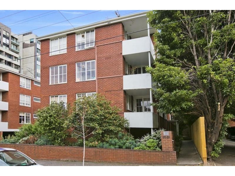 10/27 Powlett Street, East Melbourne VIC 3002