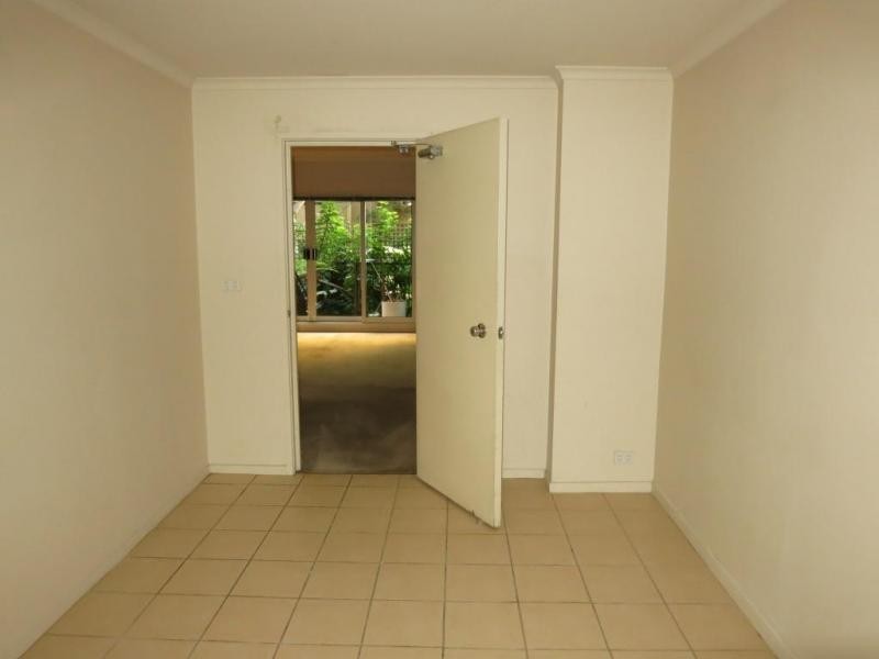 106/26 Queens Road, Melbourne VIC 3004