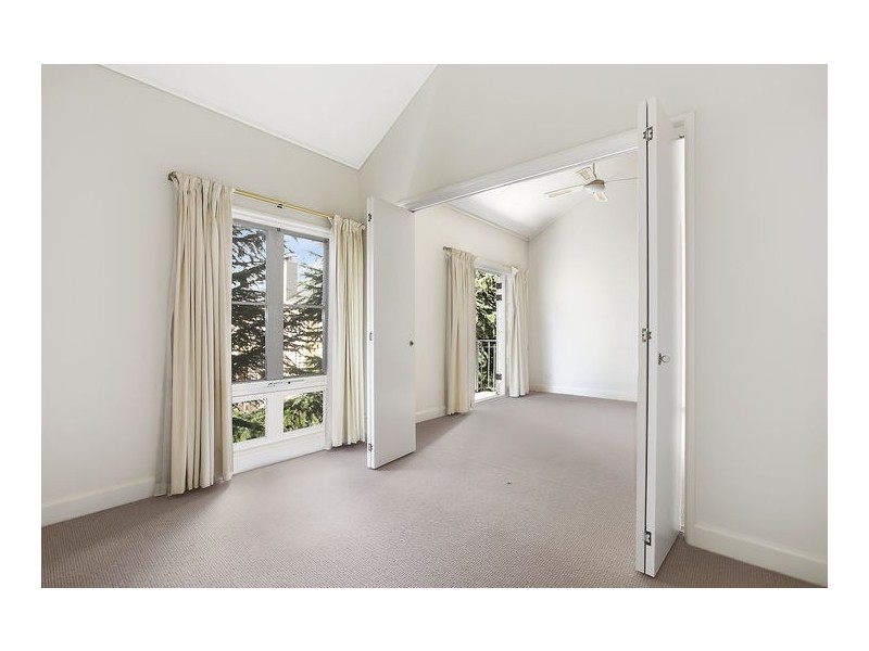 64B/211 Wellington Parade South, East Melbourne VIC 3002