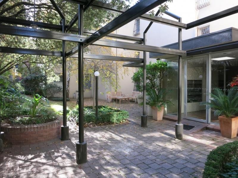 9/168 Toorak Road West, South Yarra VIC 3141