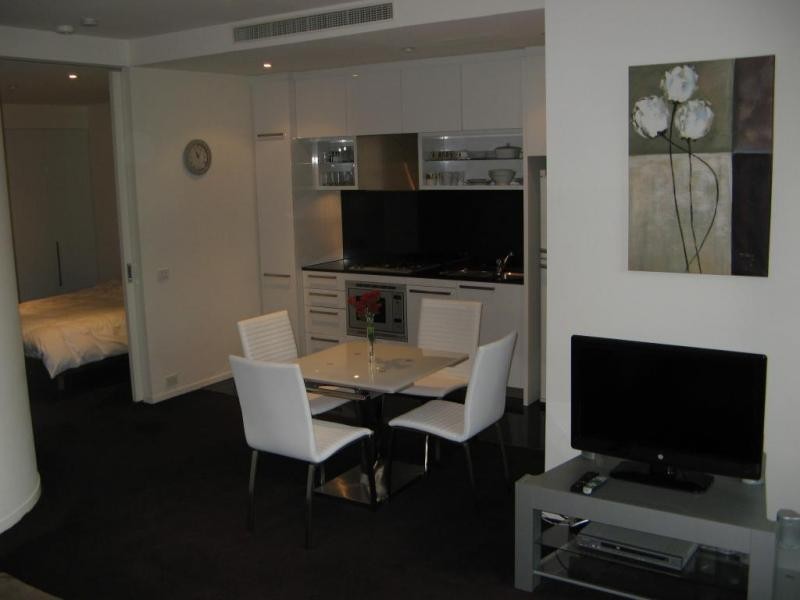 1409/7 Riverside Quay, Southbank VIC 3006