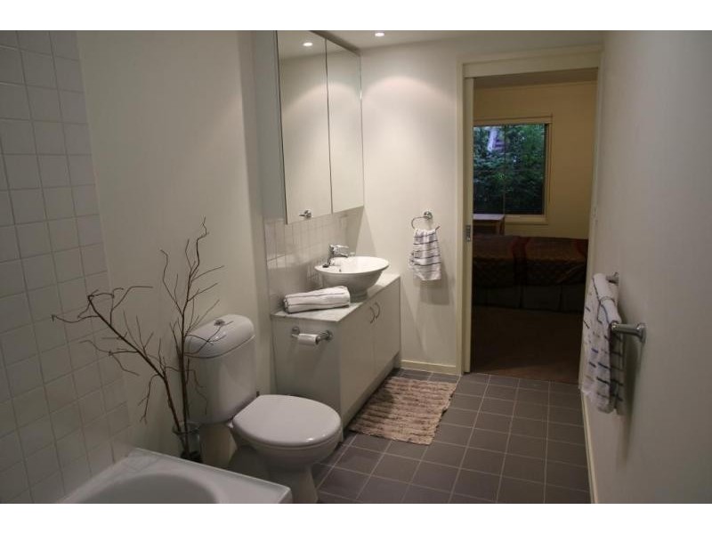 4/327 Dandenong Road, Prahran VIC 3181