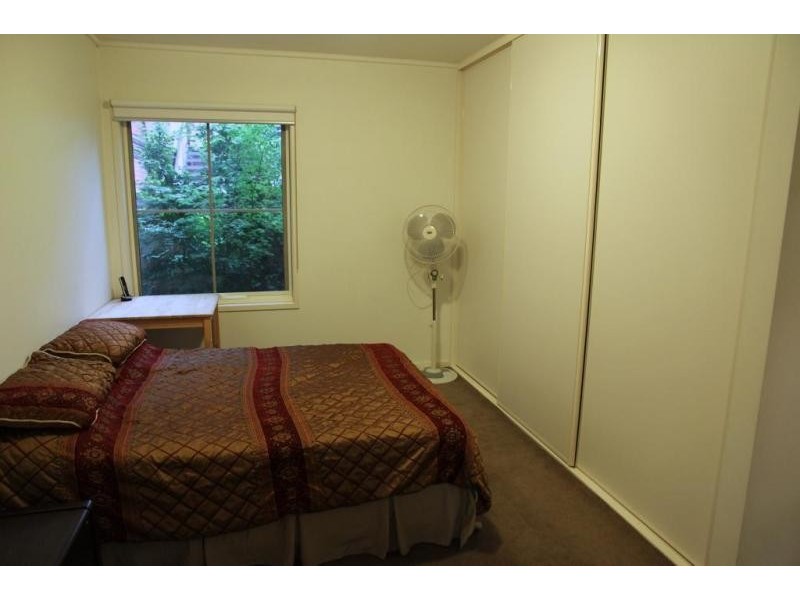 4/327 Dandenong Road, Prahran VIC 3181