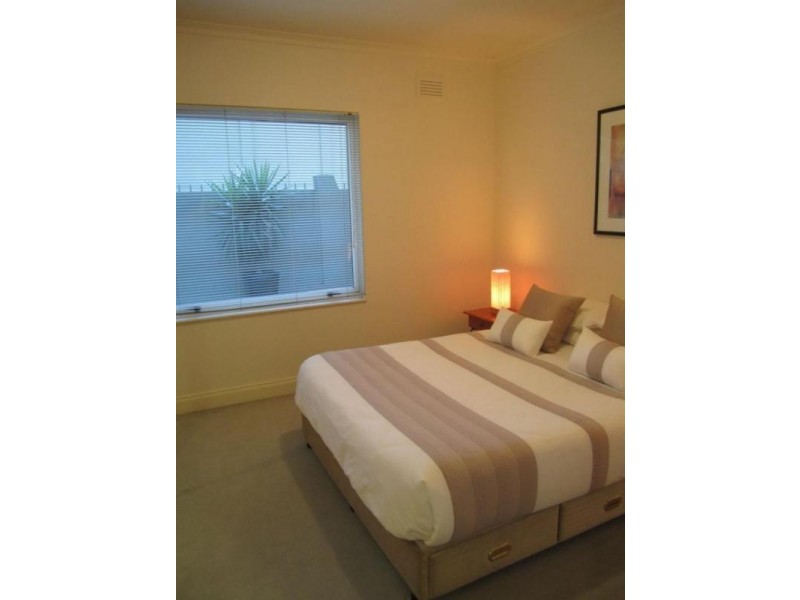 4/8 Wells Street, Southbank VIC 3006