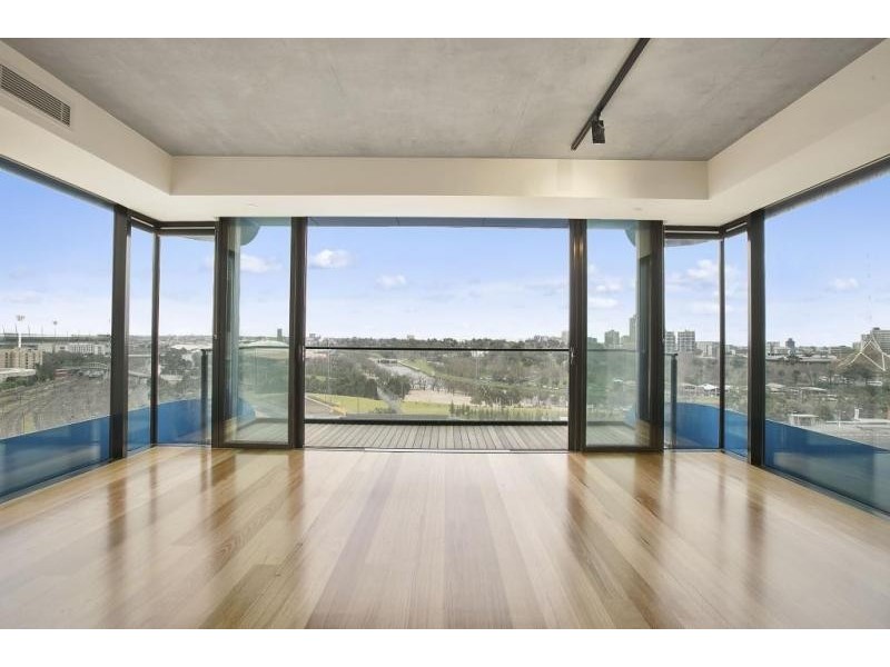 12/82 Flinders Street, Melbourne VIC 3000