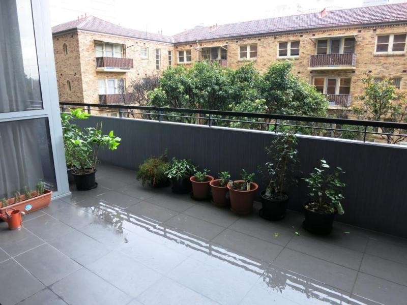 108/74 Queens Road, Melbourne VIC 3004