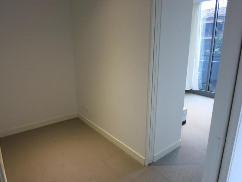 108/74 Queens Road, Melbourne VIC 3004