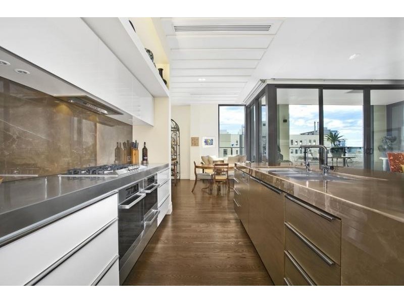 201/150 Clarendon Street, East Melbourne VIC 3002
