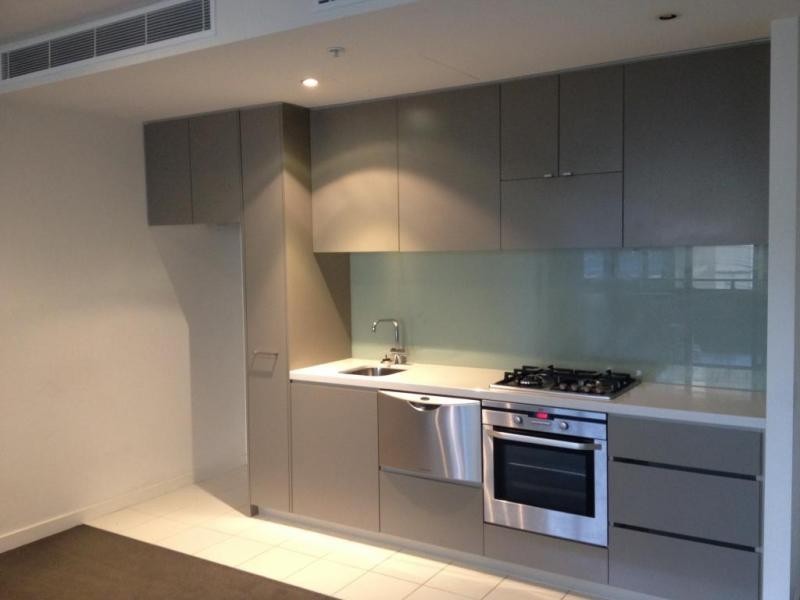 1302/55 Queens Road, Melbourne VIC 3000