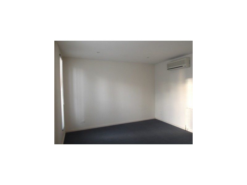 102 Cardigan Street, Carlton VIC 3053