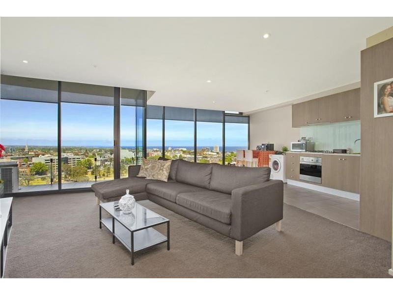 1706/83 Queens Road, Melbourne VIC 3004