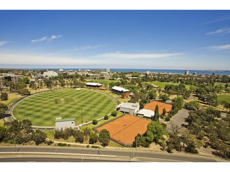 1706/83 Queens Road, Melbourne VIC 3004