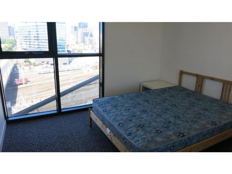 1304/673 La Trobe Street, Docklands VIC 3008