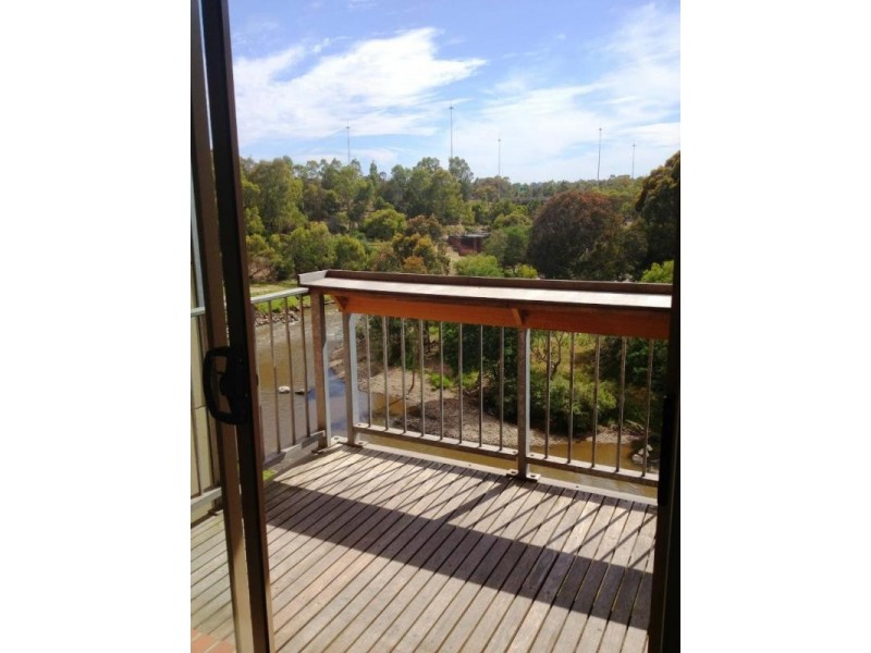 64/80 Trenerry Crescent, Abbotsford VIC 3067