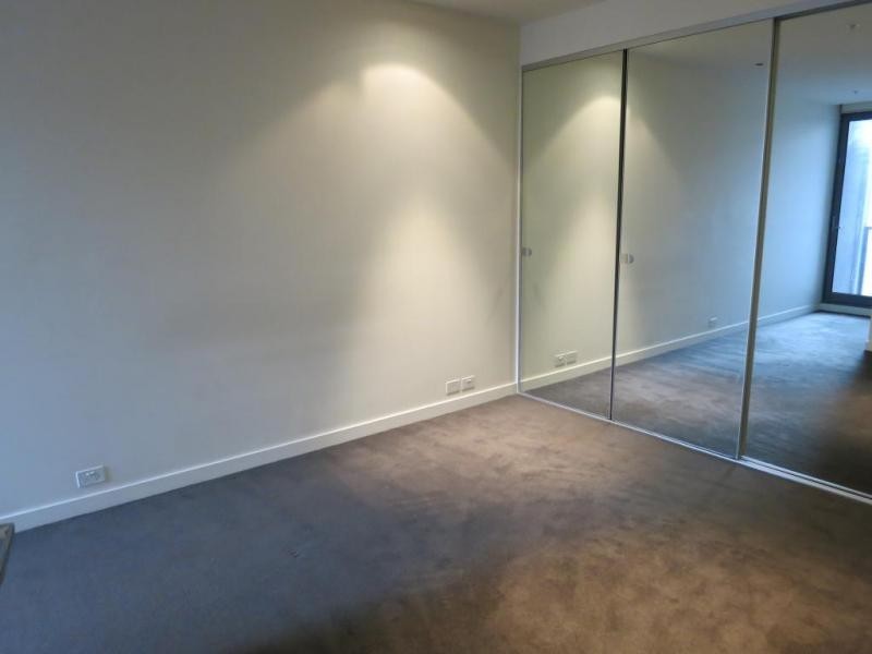 907/55 Queens Road, Melbourne VIC 3000