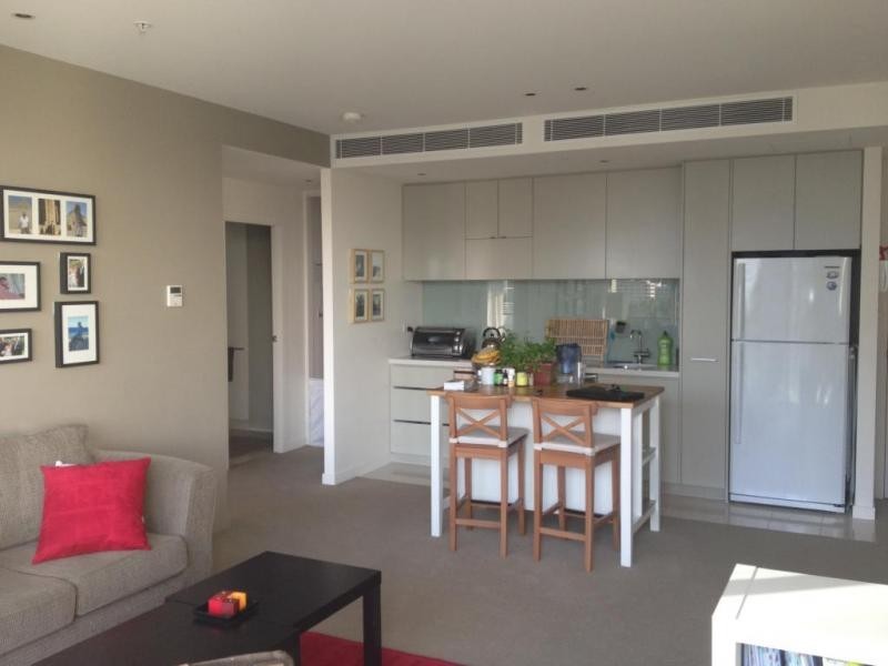 605/55 Queens Road, Melbourne VIC 3000