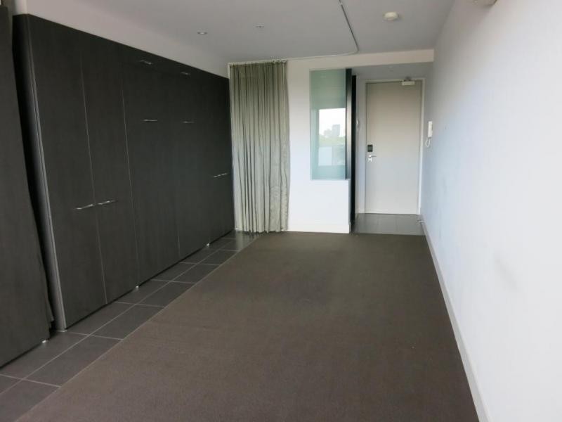 621/32 Bray Street, South Yarra VIC 3141