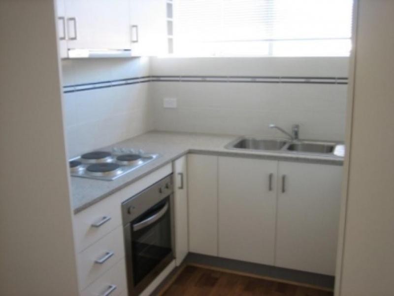 2/306 Grange Road, Ormond VIC 3204