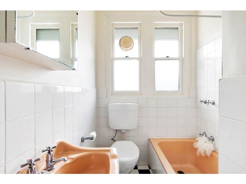 9/108 George Street, East Melbourne VIC 3002