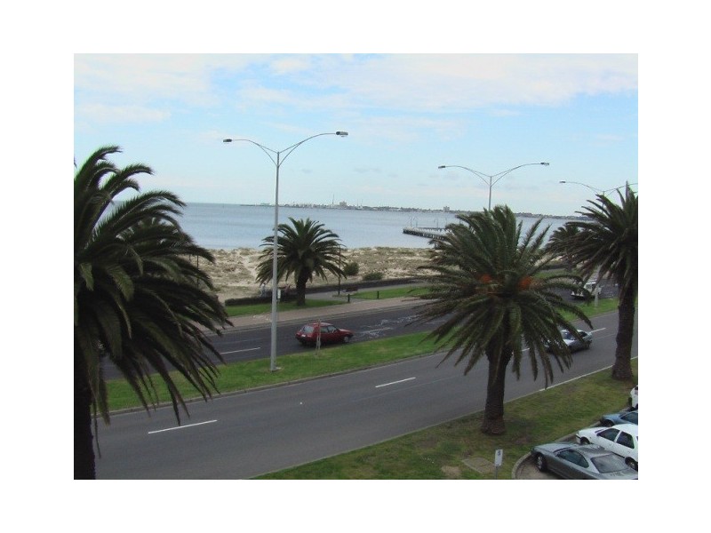 7/23 Beaconsfield Parade, Port Melbourne VIC 3207