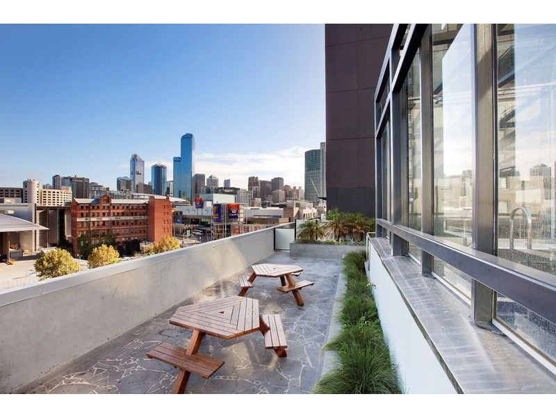 806/63 Whiteman Street, Southbank VIC 3006