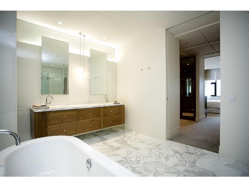 606/150 Clarendon Street, East Melbourne VIC 3002