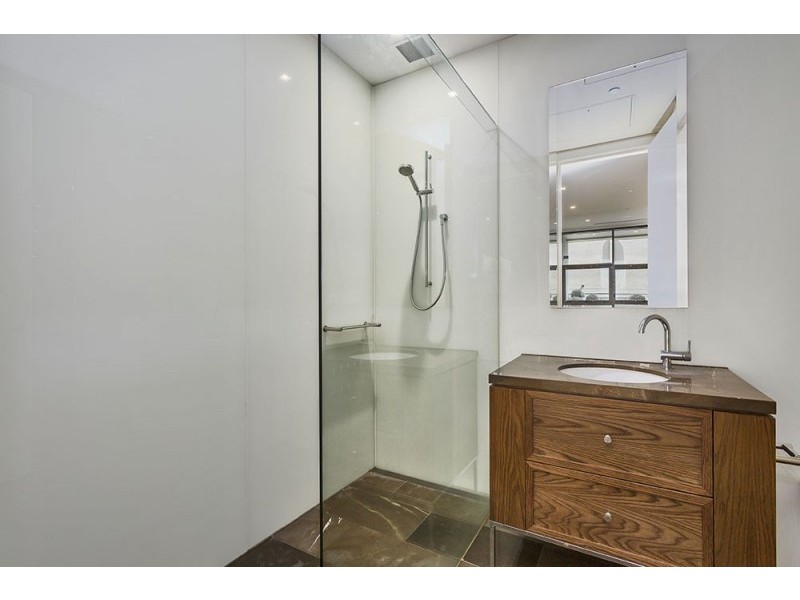 805/150 Clarendon Street, East Melbourne VIC 3002