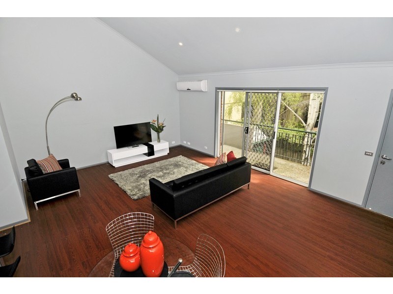 30/16 Nicholson Street, Fitzroy North VIC 3068