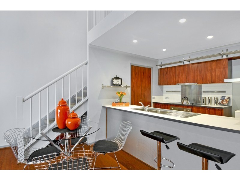 30/16 Nicholson Street, Fitzroy North VIC 3068