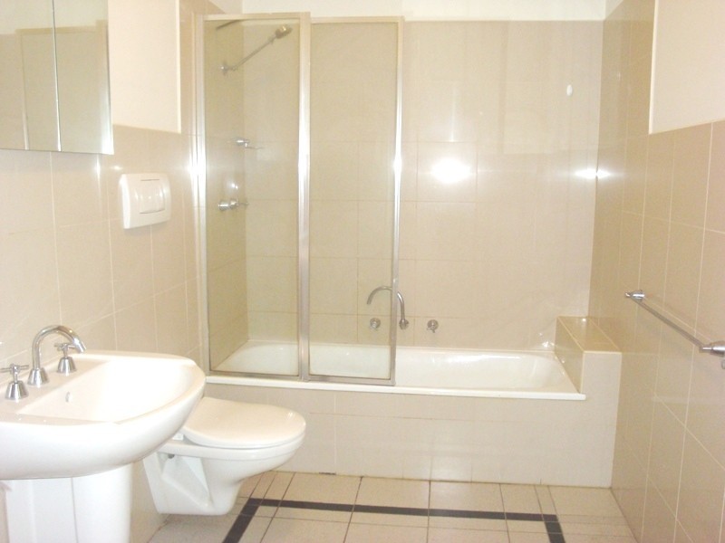 5/20 Somerset Place, Melbourne VIC 3000