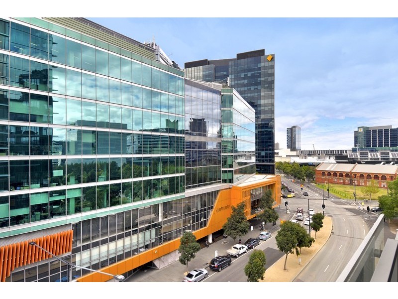 603/8 Waterview Walk, Docklands VIC 3008