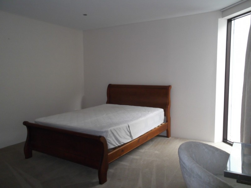 2B/29 Queens Road, Melbourne VIC 3000