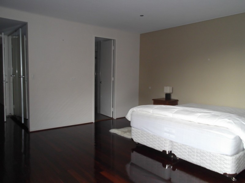 2B/29 Queens Road, Melbourne VIC 3000