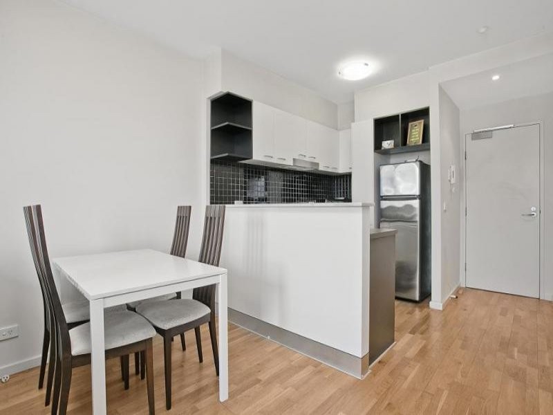 1712/87 Franklin Street, Melbourne VIC 3000