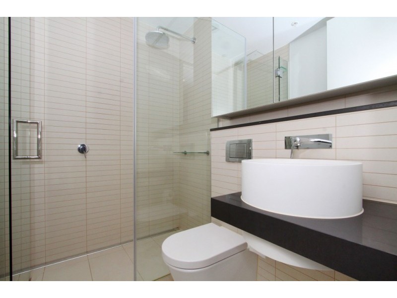 2405/50 Albert Road, South Melbourne VIC 3205