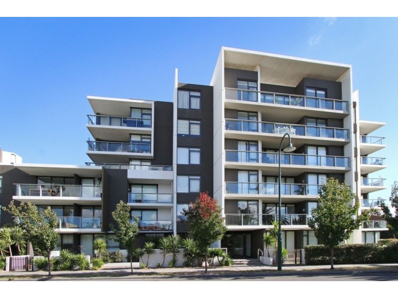 402/159 Beach Street, Port Melbourne VIC 3207
