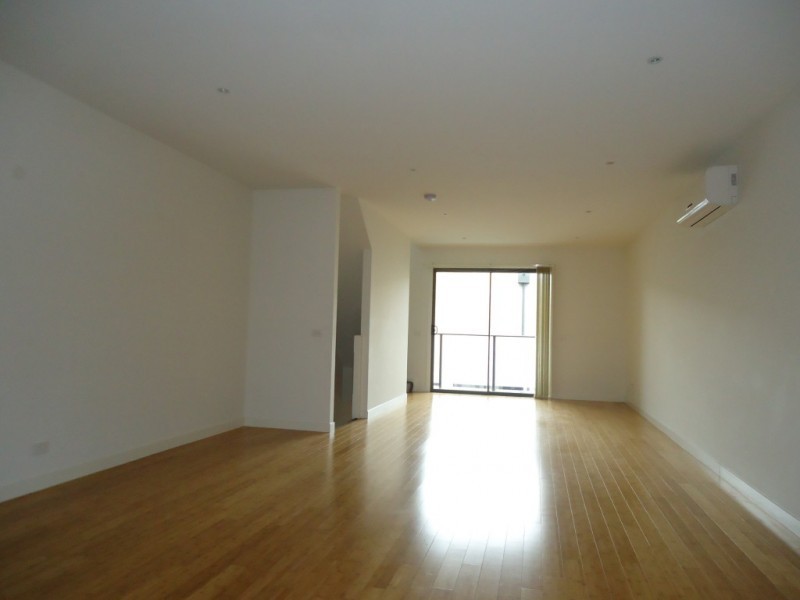 42/85A Clyde Street, Thornbury VIC 3071