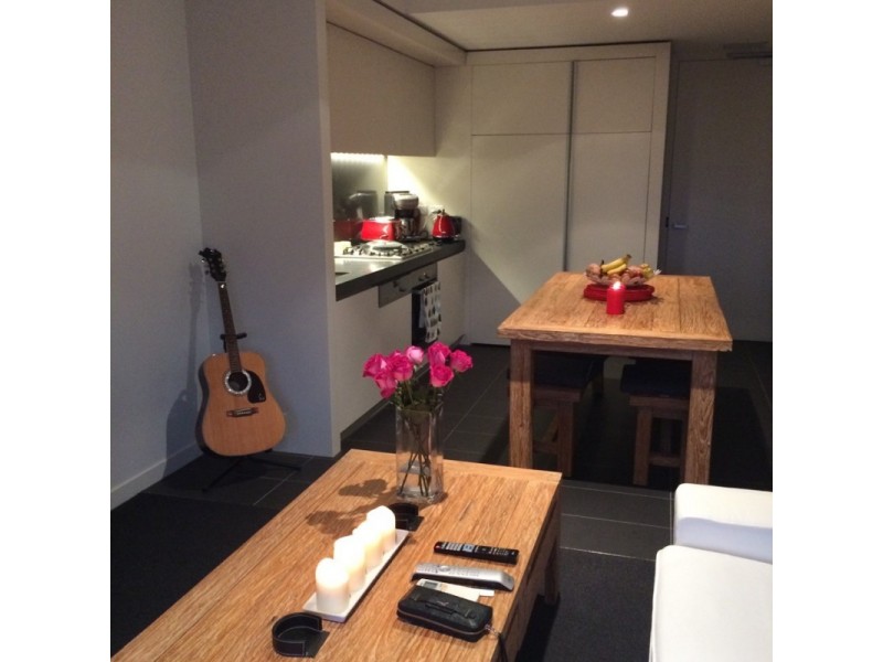 2211/50 Albert Road, South Melbourne VIC 3205