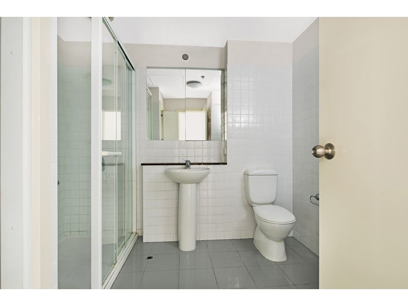 2211/250 Elizabeth Street, Melbourne VIC 3000