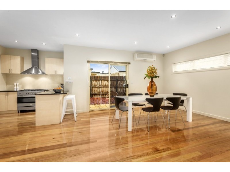 1/9-11 Sutton Avenue, Altona North VIC 3025