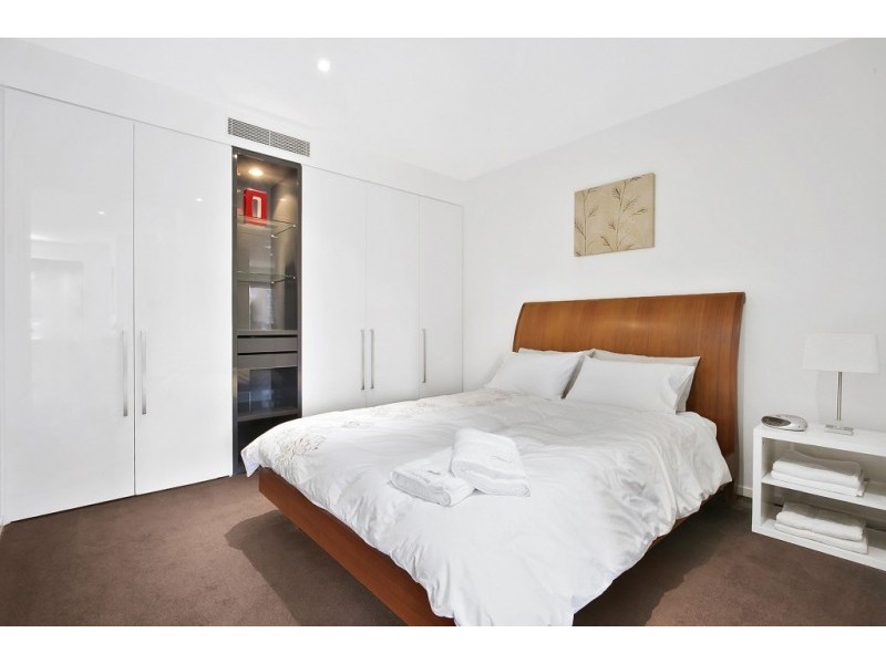 1409/7 Riverside Quay, Southbank VIC 3006
